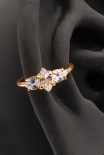 Load image into Gallery viewer, Conch ring assorted colours - 1.2x12mm

