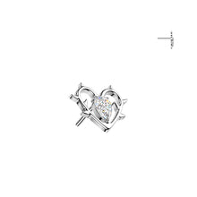 Load image into Gallery viewer, Titanium Threadless Push In Heart With Thorn and CZ Center labret
