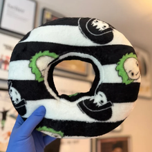 Load image into Gallery viewer, The Happy Piercing cushion
